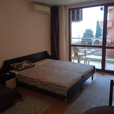 Apartament Private Studio, South Beaсh, Nessebar, Larisa