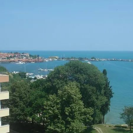 Private Studio, South Beaсh, Nessebar, Larisa Апартаменти Несебир